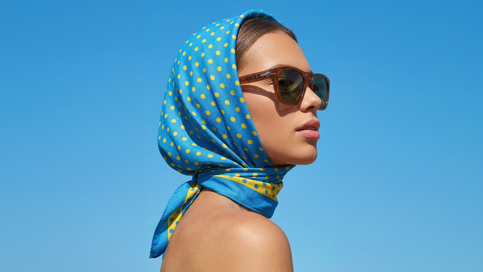 Retro Riviera: Timeless Summer Eyewear Editorial